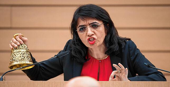 Auch sie wird häufig angepöbelt: Landtagspräsidentin Muhterem Aras, ebenfalls Grünen-Politikerin