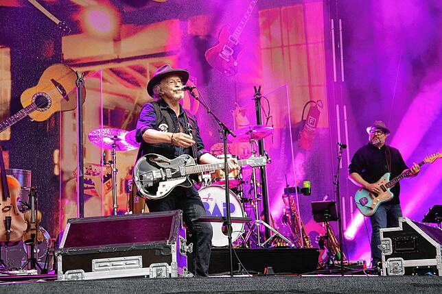 Bild 34: BAP beim Stimmenfestival 2025: Kölner Kultrocker heizen dem Publikum ein - das sind die Bilder