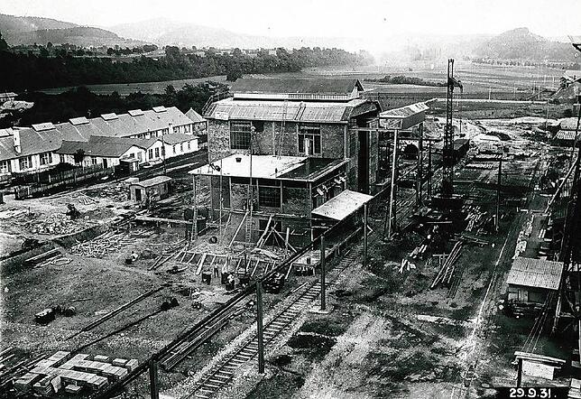 Historische Ansicht der ehemaligen Lonza aus dem Jahr 1931. 1917 wäre das noch junge Werk beinahe von einem französischen ...