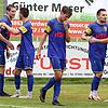 Die SpVgg F.A.L. feiert ein Tor, oft mit dabei: Mark Burgenmeister (links, hier bei einer Partie in der vergangenen Saison).