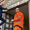 Die frühere Franz-Knapp-Passage heißt nun Rathauspassage. Am 18. März haben Baubürgermeister Karl Langensteiner-Schönborn und Michael ...