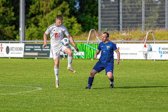 Bild 27: SG Höchenschwand besiegt den SV Albbruck mit 3:2 – und wir haben Fotos!