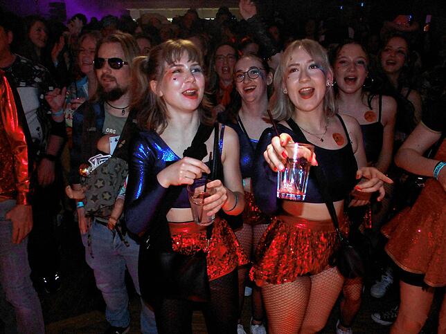 Bild 10: Viva Las Vegas &ndash; Bilder vom Holzhauerball im Milchwerk (2)