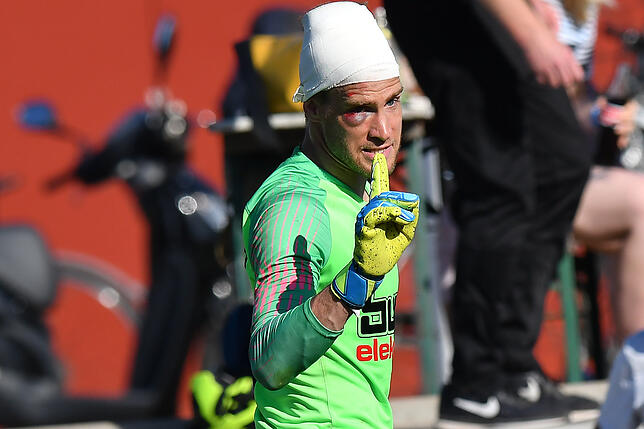Hart im Nehmen: Simon Eckert, Torhüter des SV Buch, musste nach einem Zusammenprall im Spiel beim FC Wittlingen mehrere Wichen pausieren.
