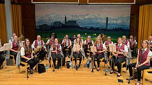 Musikverein Harpolingen, hier 2024 beim Kurkonzert in Höchenschwand im „Haus des Gastes“, gibt am 29. März sein Jahreskonzert unter dem ...