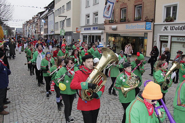 Bild 25: Bilder vom Umzug der Katzenmusik am Montagmorgen