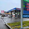Die Tamoil- und direkt dahinter die Shell-Tankstelle an der Steiner Schaffhauserstraße &ndash; hier kostete das Benzin am meisten.