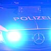 (Symbolbild) Eine Streife der Polizei verfolgte in der Nacht auf Freitag, 18. Juli, einen Jugendlichen, der dachte aber gar nicht daran ...