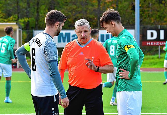 Bild 2: FC Zell besiegt den SV Buch mit 3:1 – und wir haben Bilder!