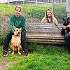 Das Team des Radolfzeller Tierheims: (links) Natascha Kramer mit Paul, (rechts) Tabitha Schmidt mit Breezy und Jacy, beide Damen sind ...