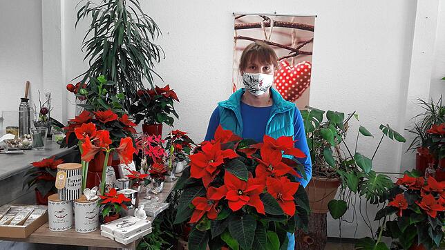 Mirjam Gralke vom Geschäft &bdquo;Blumen Handwerk&ldquo; trifft der Lockdown mit voller Härte. Am Montag hat sie eine Rabattaktion ...