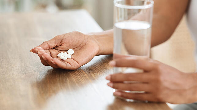 Sportler sollten Magnesium am besten vor oder nach dem Training einnehmen, um Muskeln und Regeneration optimal zu unterstützen.