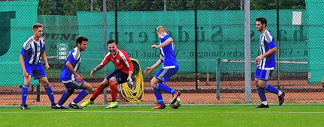 Bild 5: VfB Waldshut sichert in der Nachspielzeit das 2:2 gegen Aufsteiger SG Mettingen/Krenkingen &ndash; und wir haben Bilder!