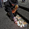 So sehen sie aus, die Stolpersteine, die an die Verfolgten der Nazi-Diktatur erinnern sollen. Am Mittwoch, 29. Januar, entscheidet der ...