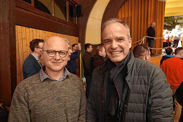 Diesmal war es eine echte Wahl: Gemeinderat Roland Mutter (Grüne, links) mit Fraktionskollege Johannes Herrmann.