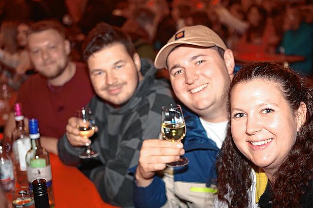 Bild 36: Konstanzer Weinfest 2025: Am letzten Abend gehen die Lichter aus