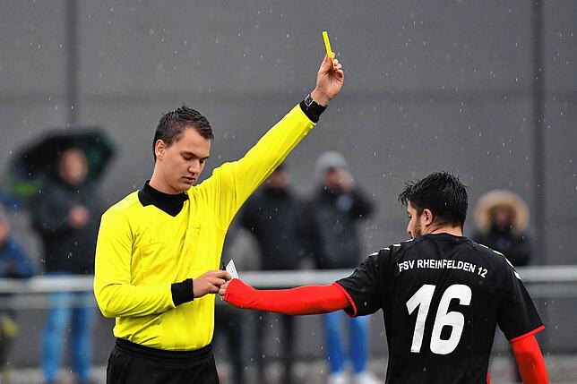 Bild 14: FSV Rheinfelden bleibt mit dem 3:2-Erfolg gegen den FC Freiburg-St. Georgen auch im 13. Saisonspiel unbesiegt &ndash; und wir haben Bilder!