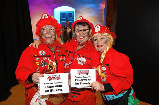 Bild 20: Narren und Mäschgerle strömen ins Konzil &ndash; Sie alle sind bei der SWR-Fernsehfasnacht dabei