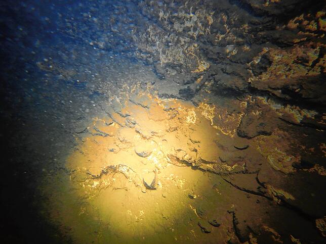 Bild 4: Wie sieht es in der Aachhöhle aus? Wir nehmen Sie mit auf einen virtuellen Tauchgang