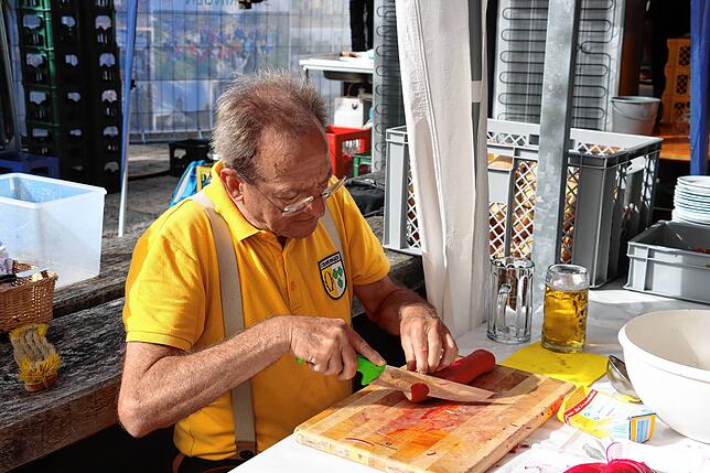 Bild 21: Zahlreiche Besucher beim Dorffest in Stahringen