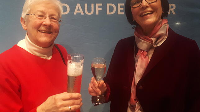 Auf ein gutes Neues, die VS-Fraktionssprecherin und unermüdliche Wahlkämpferin Renate Breuning und die langjährig prägende ...