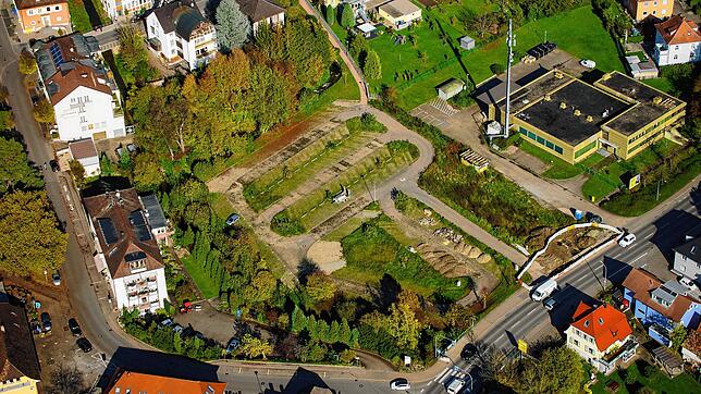 Die Stockacher Goethestraße mit dem Telekomareal und dem ehemaligen Parkplatz von oben.