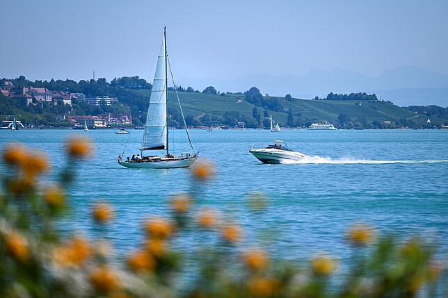 Von der Insel Mainau aus hat man einen wunderschönen Blick auf den Bodensee.