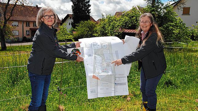 Ulrike Schusser-Wang (links) und Christine Oechslein vom Planungsteam des Bürgervereins Daheim in Harpolingen freuen sich auf den ...