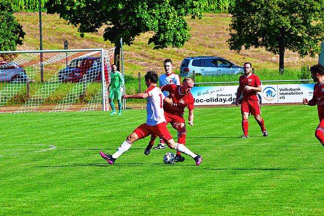 Bild 13: Und hier gibt es die Bilder vom 6:1-Heimsieg des SV Jestetten gegen den FC RW Weilheim