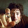 Wer heute &bdquo;Der Herr der Ringe&ldquo; hört, denkt oft an Peter Jacksons Verfilmung mit Elijah Wood in der Rolle des Hobbits Frodo.