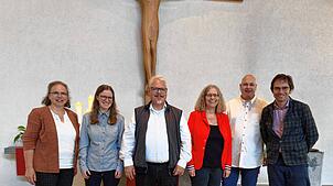 Großes Aufgebot in der Jestetter Markuskirche (von links): Pfarrerin Susanne Illgner, Diakonin Mareke Tschan, Pfarrer Matthias ...