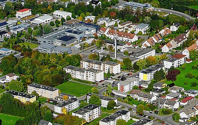 Das Telekom-Areal ist am Turm zu erkennen, der am Rand des Grundstücks steht. Unten links sind die Grundstücke der ...
