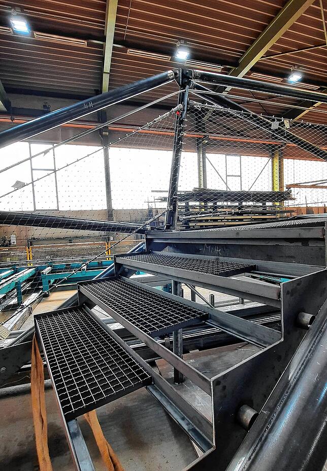 Ein Modell (Mock-Up) für einen Treppenaufgang der Treppen- und Steganlage für die Marienschlucht. Das Modell, das bei Stahlbau Rettich ...