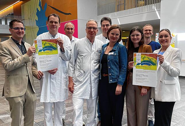 Laden zum Krebsinformationstag ein (von links): Dr. Hatem Saleh (Gesundheitsamt), Prof. Dr. Stefan Beckert, Prof. Dr. Stephan Mose, ...