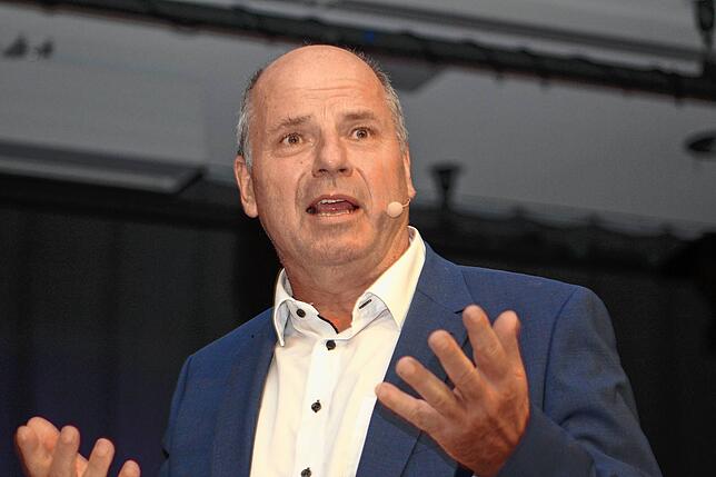 Martin Hahn will sich für ein verbessertes Parkleitsystem bei Brünnensbach einsetzen.