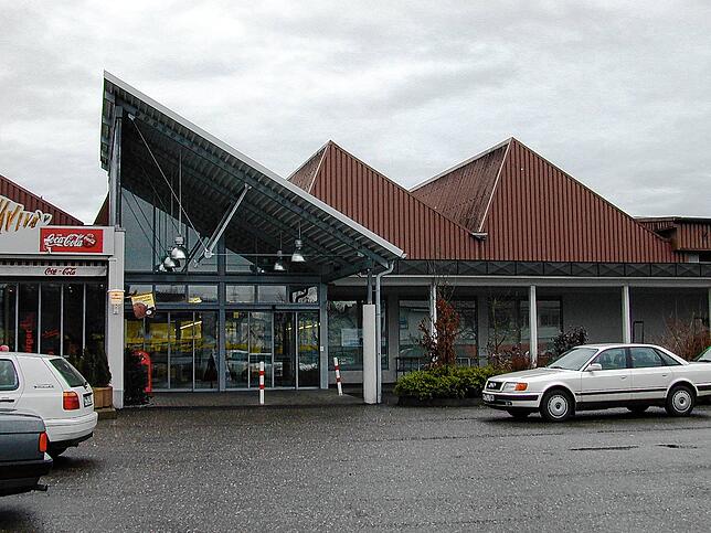 2000 war das Jahr des Strukturwandels im Laufenburger Einzelhandel. So eröffnete beispielsweise Aldi seine Filiale im Laufenpark.