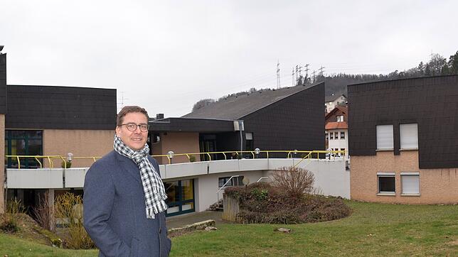 Dieter Hauser von der Interessengemeinschaft Pater-Jordan-Haus erläutert in einem Gespräch die Überlegungen der IG. Für die Zukunft des ...