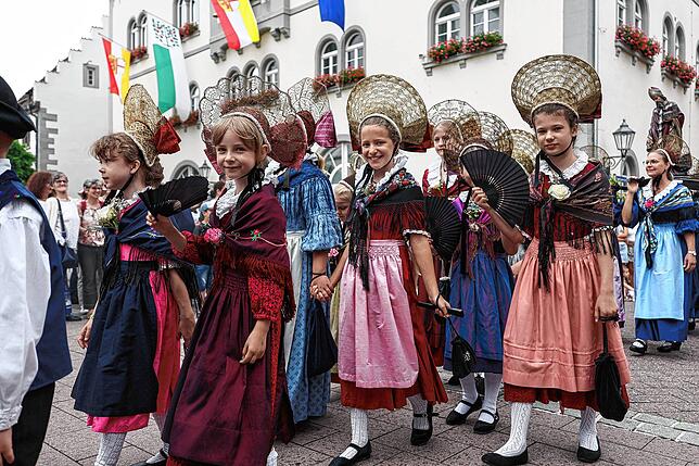 Bild 2: Zahlreiche Menschen auf dem Hausherrenfest in Radolfzell – Die Bilder!