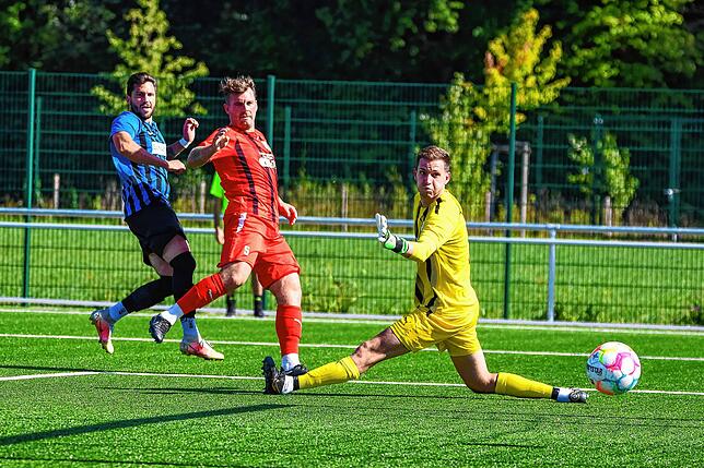 Bild 30: TuS Binzen dreht beim 4:3 gegen die SG FC Wehr/Brennet das Spiel &ndash; und wir haben Bilder!