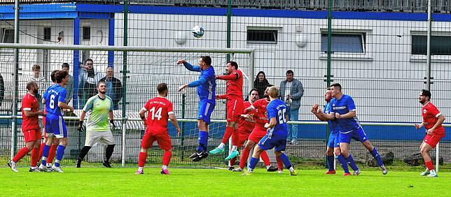 Bild 15: SV Karsau gewinnt Kellerderby mit 2:1 gegen FC Wallbach – und wir haben Fotos!