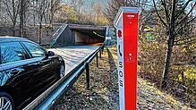 Solche Notrufsprechstellen befinden sich vor Tunnelportalen und sind nun auch in Schopfheim und Zell zu finden.