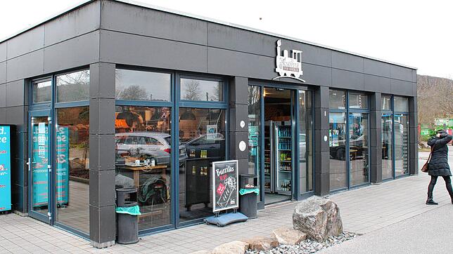 In der Zollhauser Filiale der Blumberger Bäckerei Knöpfle, dem Jim Knöpfle, öffnen Einbrecher mehrere Türen mit Gewalt.
