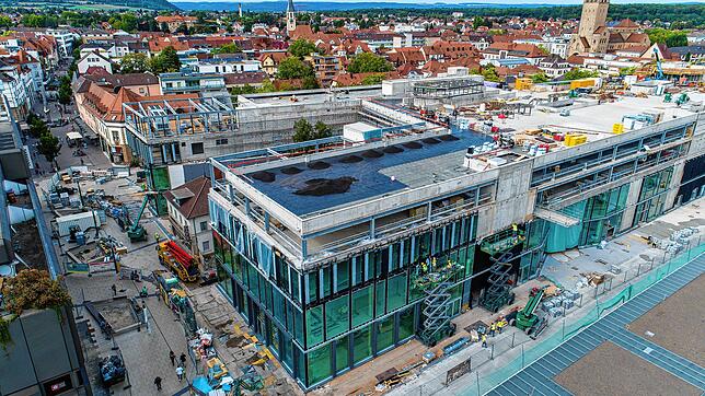Der Baukran ist Geschichte und der Rohbau nun komplett abgeschlossen: Ein aktuelles Luftbild vom Cano.