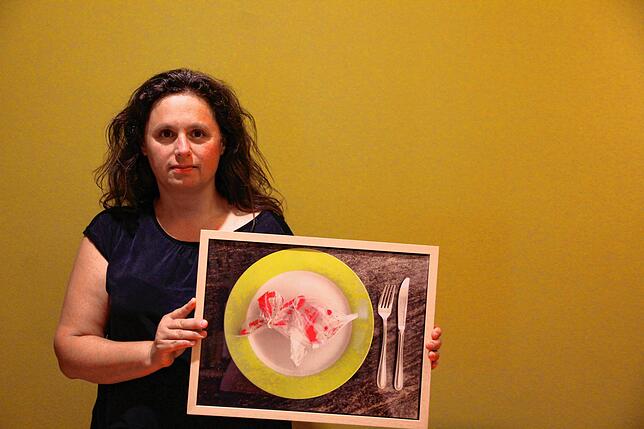 Kunstlehrerin Caterina Forte der Alemannenschule Wutöschingen regte die Schüler zum Fotoprojekt „Blast The Plast“ an auf dem ...