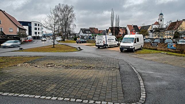 Begehrte Parkplätze für Pendler finden sich unter anderem am Stachus in Meßkirch. Die Plattform Pendla will die Pendler zusammenbringen.