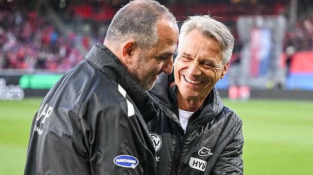 Vorbildliche Trainer-Routiniers: Frank Schmidt (l.) und Horst Steffen