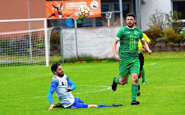 Bild 4: Die besten Bilder vom Bezirksliga-Derby im Mindlestal