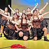 Auf der Bühne der Grüninger Haselbuckhalle geht es beim Hexenball der Rebberghexen rund.