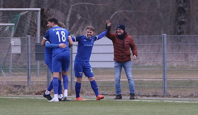 Bild 7: Der FV Möhringen gewinnt bei der DJK Donaueschingen. Wir haben die besten Bilder!
