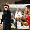 Wie geht es weiter für Joachim Löw und die deutsche Nationalmannschaft? Eine Frage, mit der sich auch Fußball-Trainer der Region ...